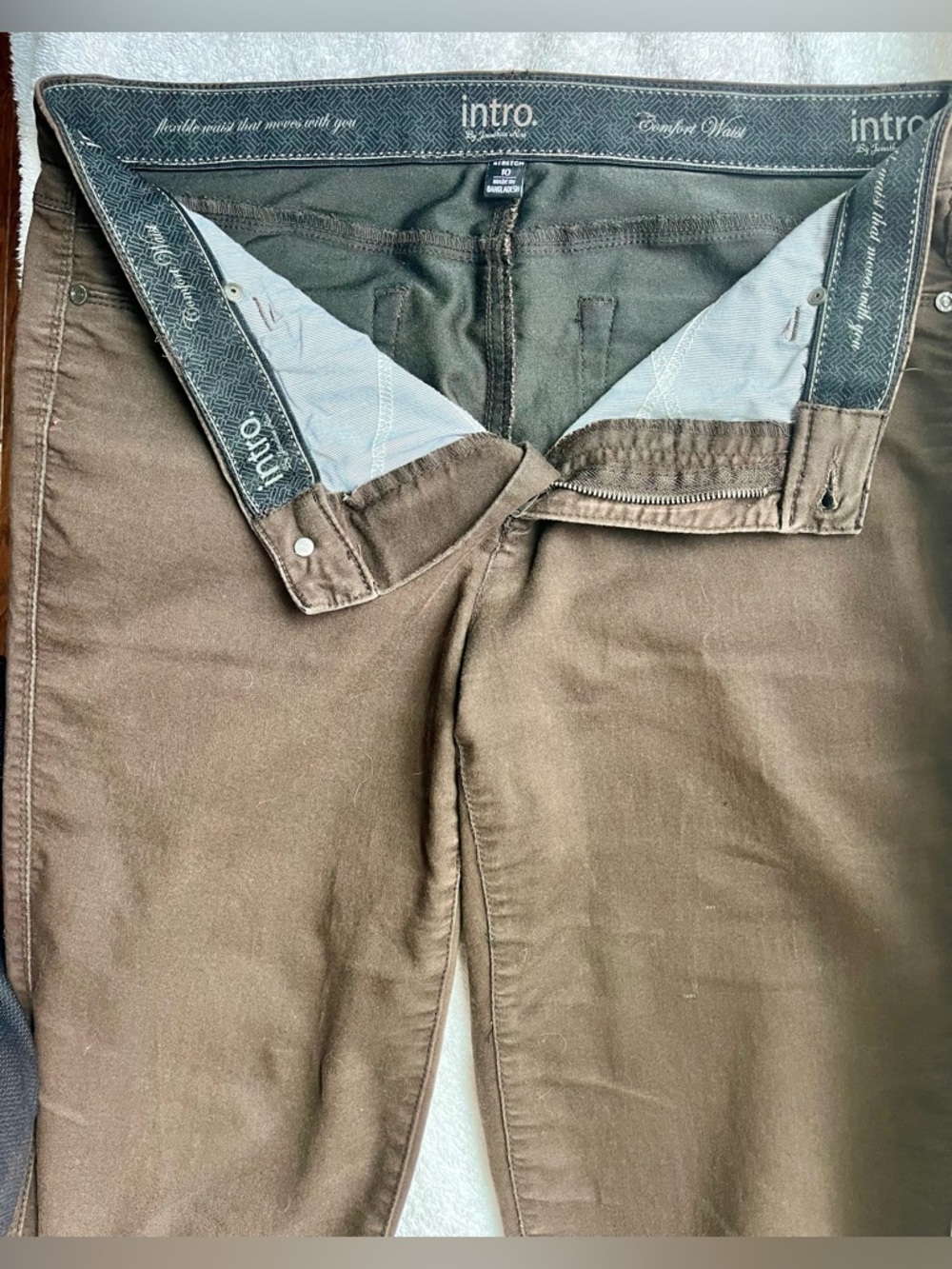 intro. Brown High-Waist Straight Pants Decorative Button size 10 comfort fit